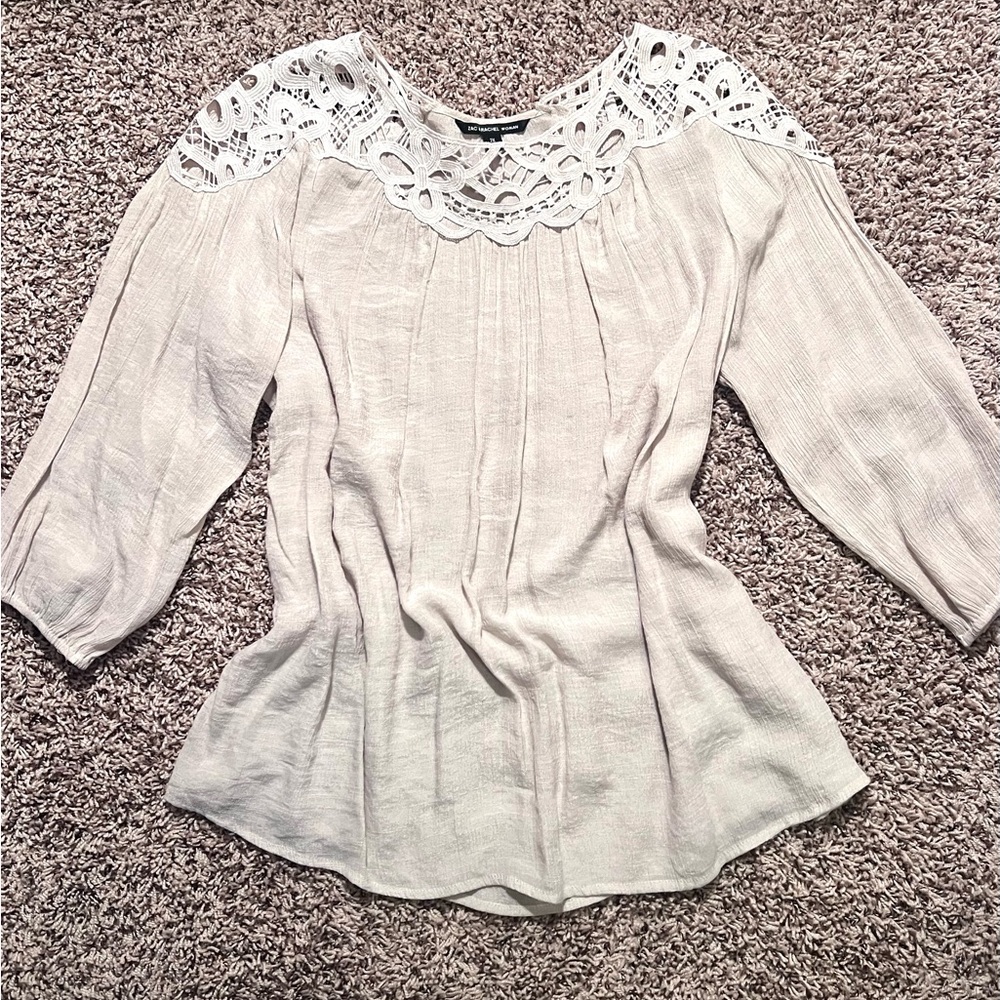 Cream Zac & Rachel top with detailed neckline - size 2XL